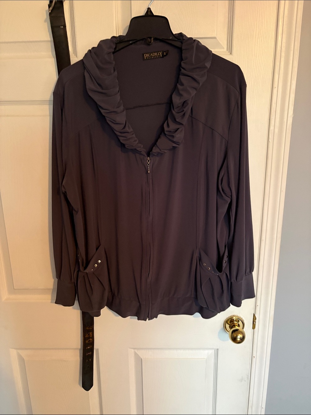 Ruffled Collar Zip-Front Jacket in Charcol Gray